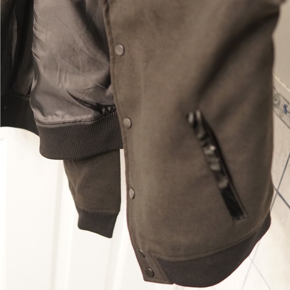 Black on black plain varsity jacket - Picture 8 of 9